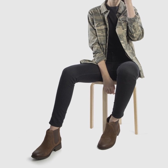 bonham ii waterproof chelsea bootie